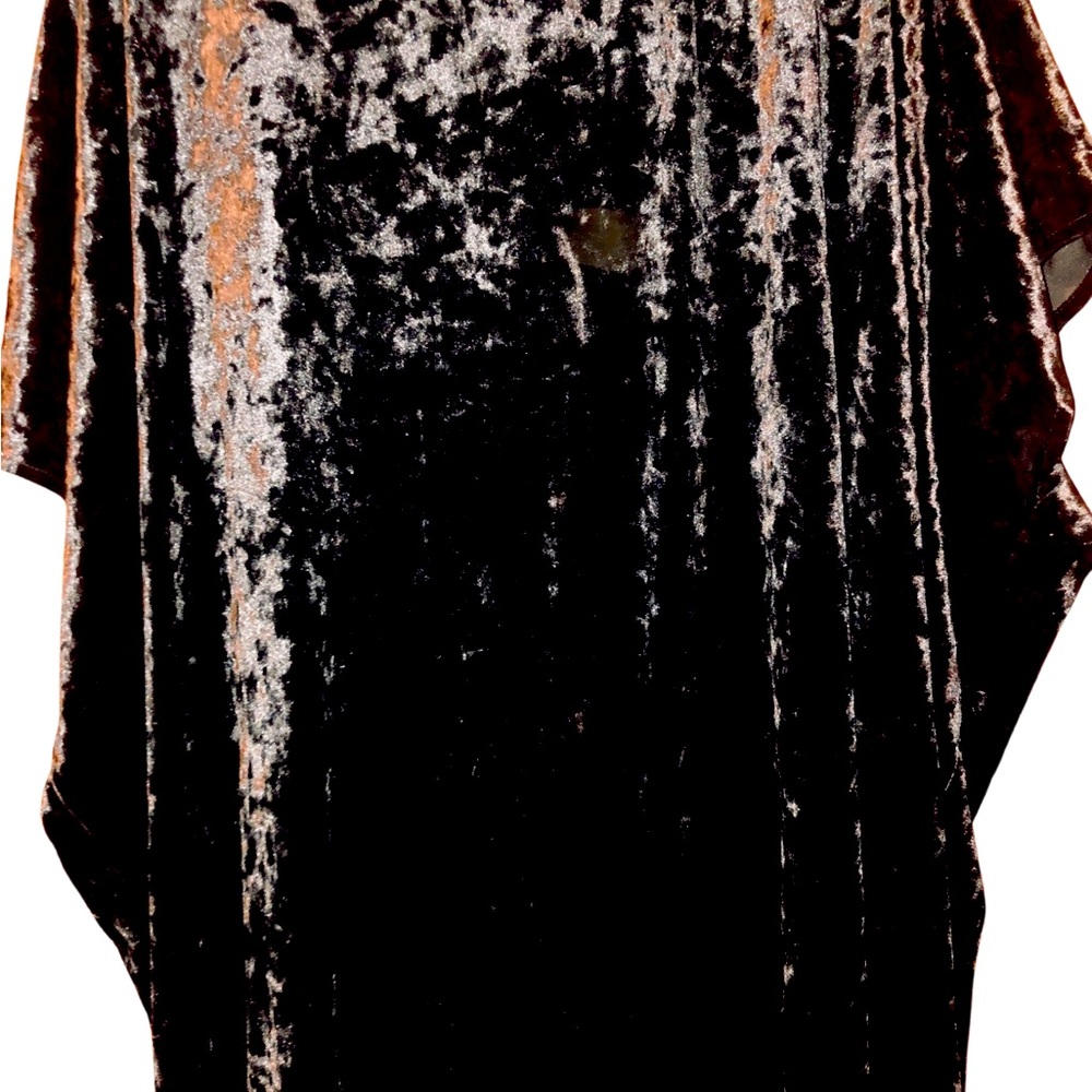 Velvet topper, size M.